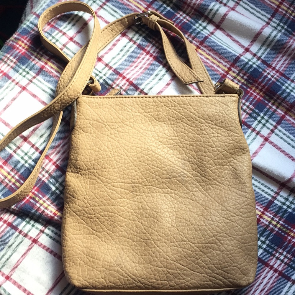 really cute basic bag! - Picture 2 of 2